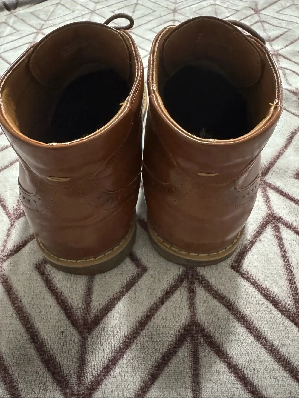 Nunn Bush Chestnut Brown Leather-like Chukka Boots